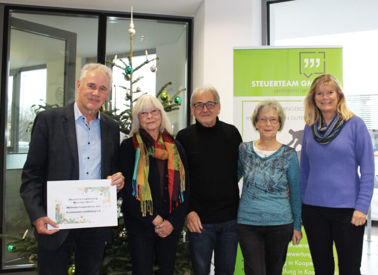 Steuerteam_Spendenübergabe_2024_Kunstverein